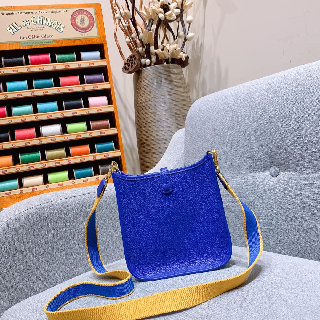 에르메스 미니 에블린16 글레이즈드 바스켓 금장 끌레망스 가죽